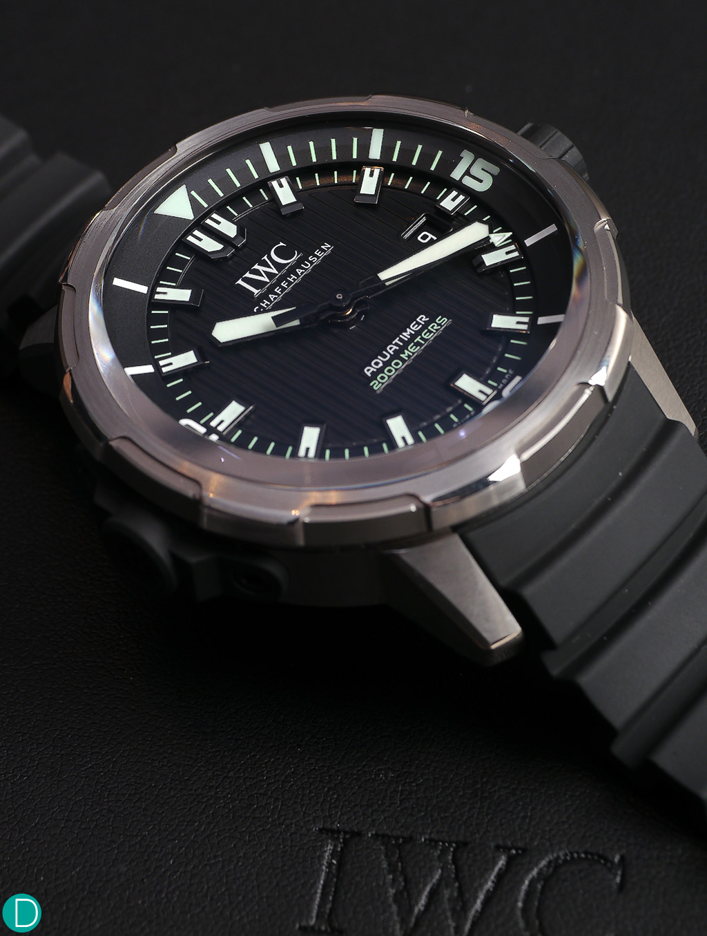 The IWC Aquatimer Automatic 2000, in one of the two available dial variations. 