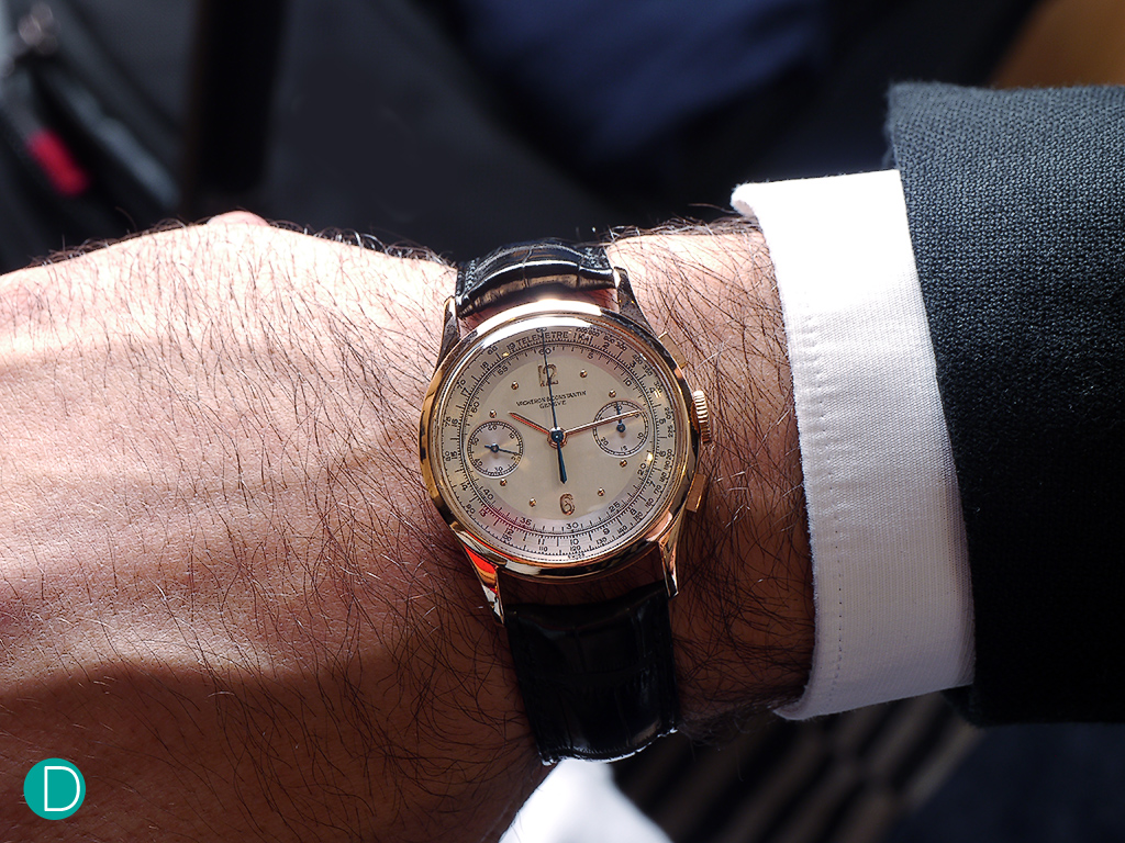 The 34mm size looks perfect on the wrist. Reminiscent of a classic gentleman's watch.