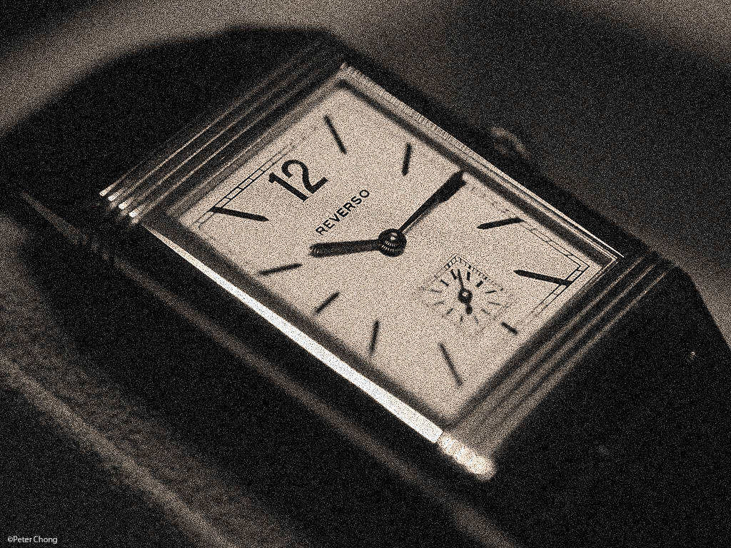 A reissue of the evergeen Jaeger LeCoultre Reverso 1931.