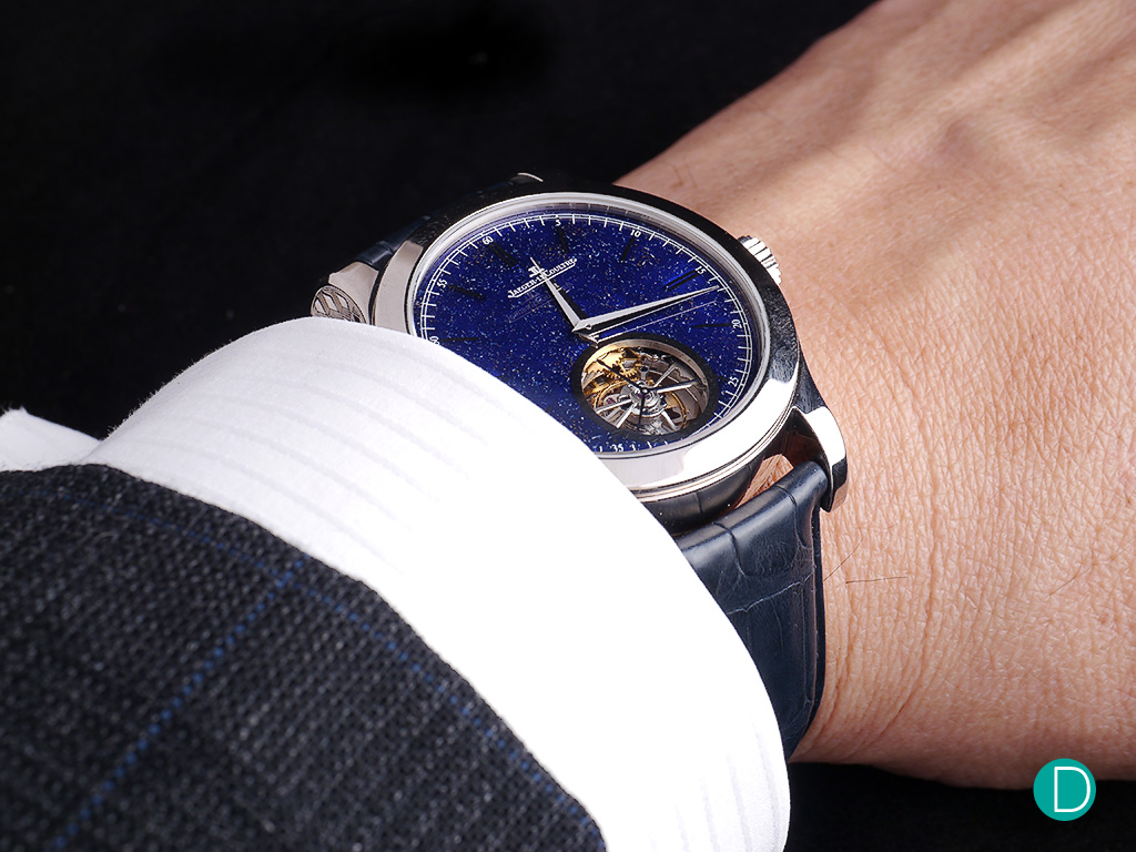 On the wrist the 43mm diameter fits just nicely. Even under the cuff of a bespoke shirt and jacket. 
