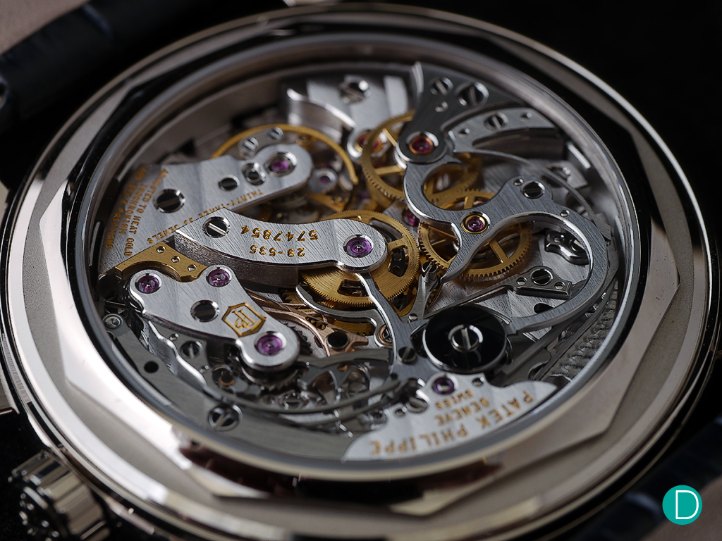 The business end does not disappoint either. The Patek Caliber CH 29-535 PS Q is most impressive in the layout of the chronograph components. But also in the impeccable finishing typical of Patek Philippe's higher end watches. 