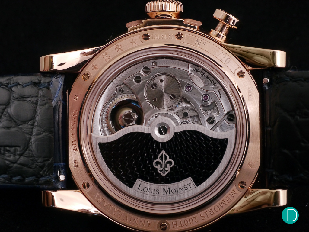 In rose gold, the rotor gets a different colour.