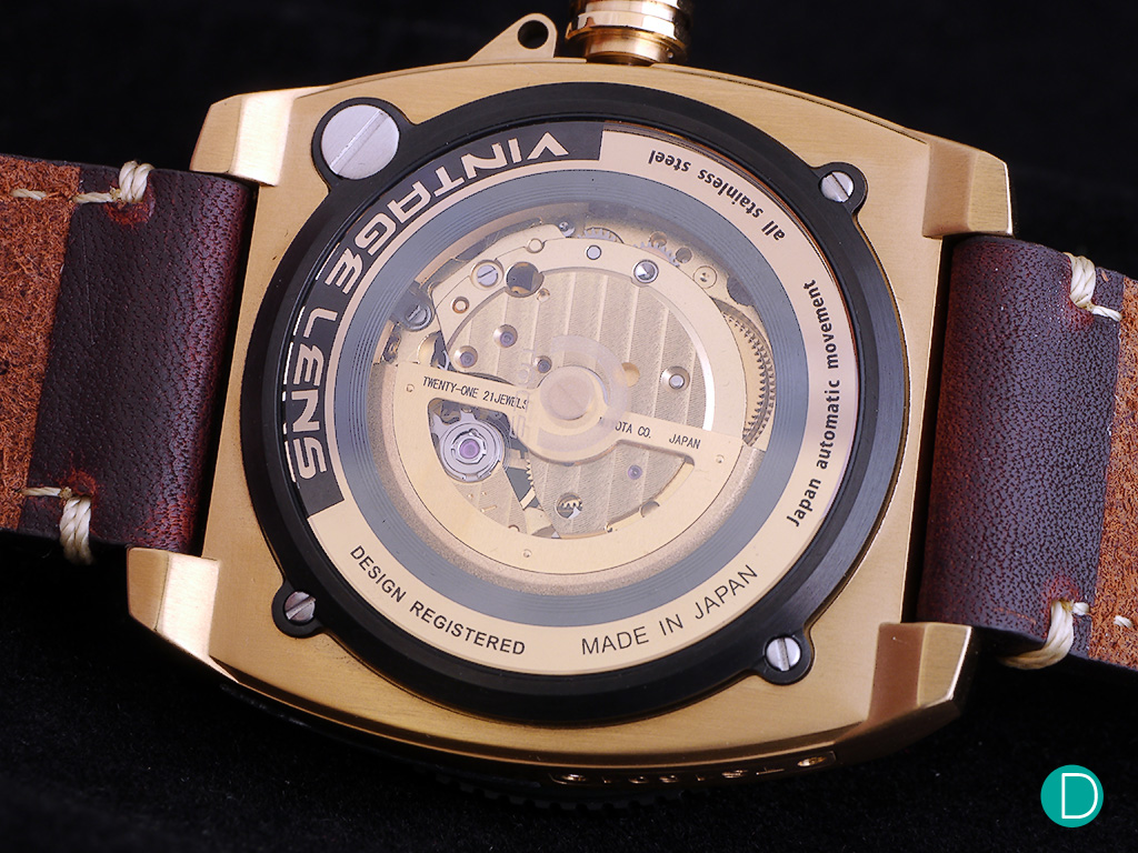The movement is the gilt version of the Miyota 82S0.
