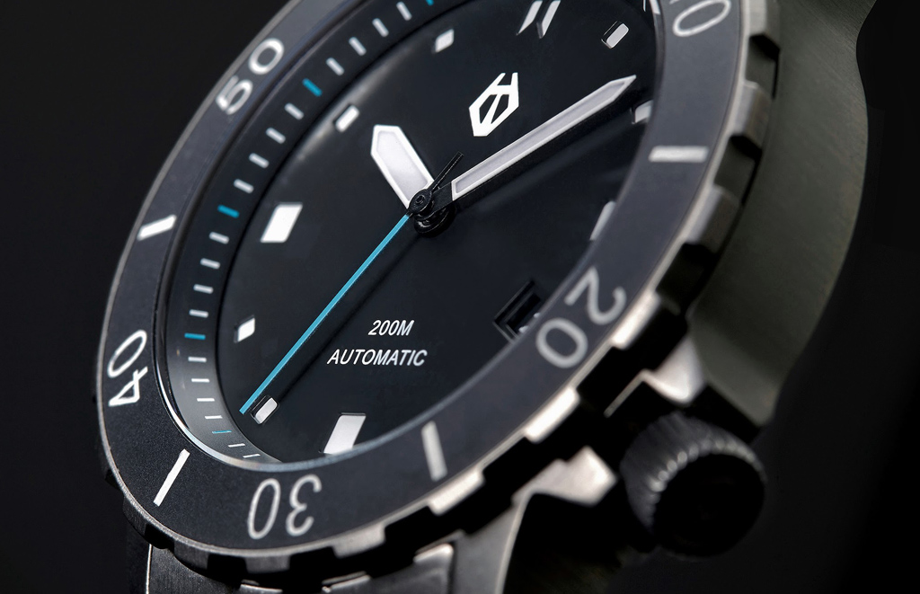 kickstarter-watch-of-the-week-hamtun-h1-grade-5-titanium-automatic-dive-watch-3