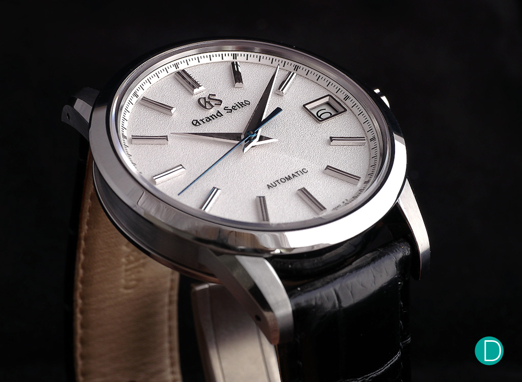 1 on 1: Comparing the Grand Seiko SBGR305 and the Jaeger leCoultre Master  Control Date -