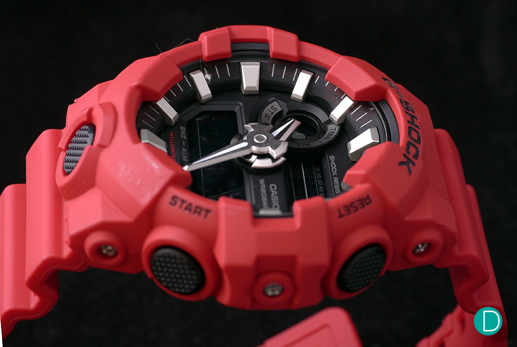 The GA-700 in Red & Black with its unique dimensional hands, made by the use of original CASIO resin moulding technology