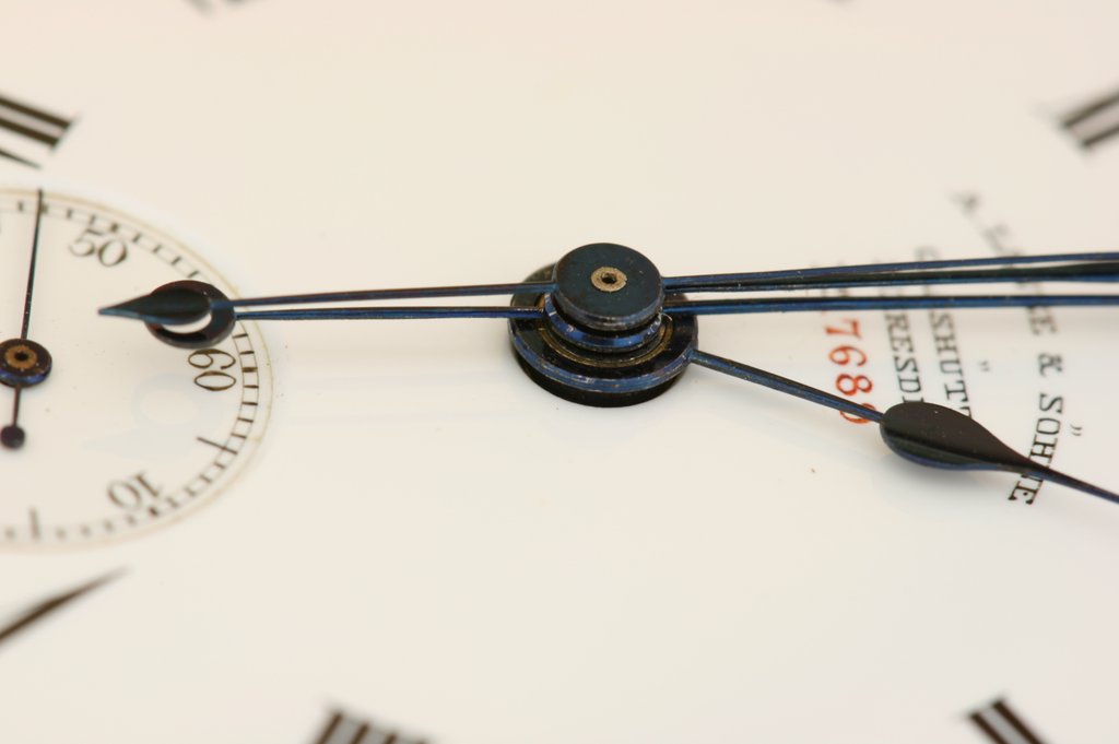 Lange 17689 hands and dial detail