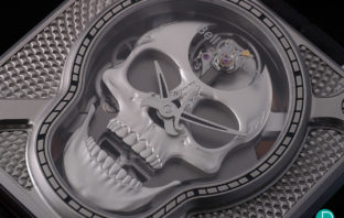 Bell&Ross BR 01 Laughing Skull close-up